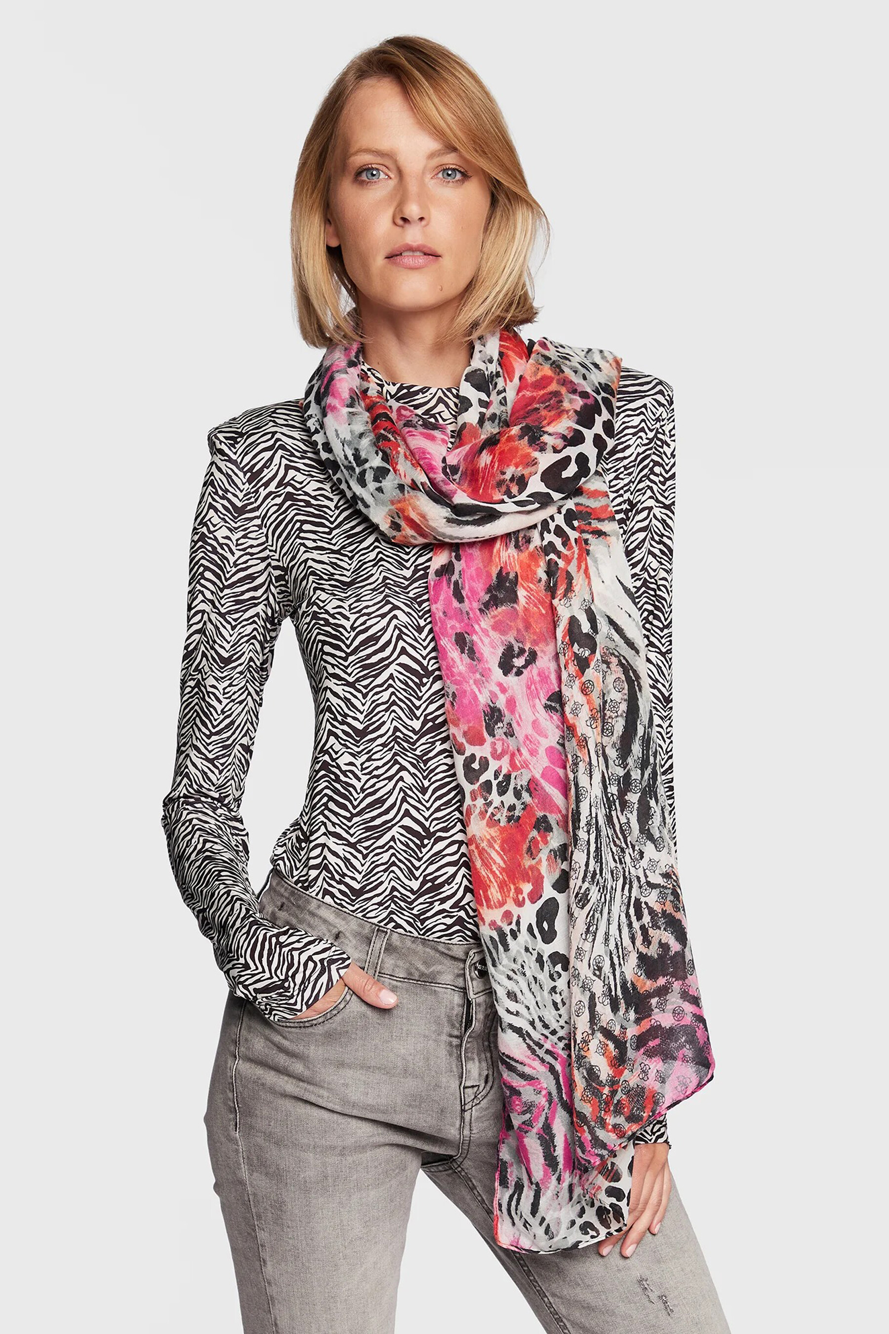 Foulard Rose Guess AW9096POL03 FUC FUCHSIA POINTCARRE